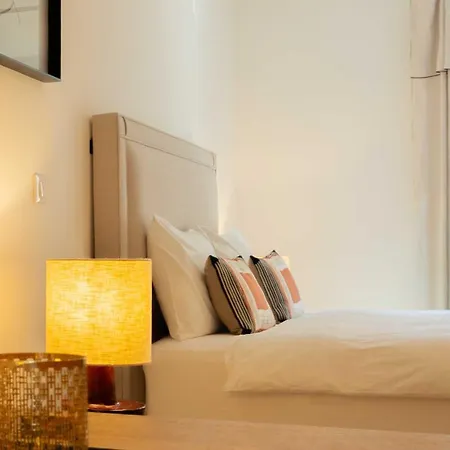 Lejlighed Ac With 1 Bedroom For 4 Guests - Place Des Lices Of Saint-Tropez