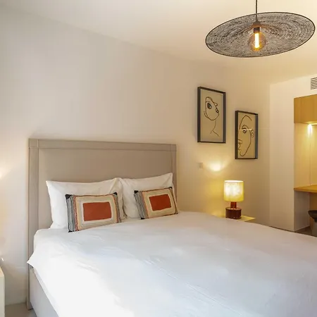 Ac With 1 Bedroom For 4 Guests - Place Des Lices Of Saint-Tropez