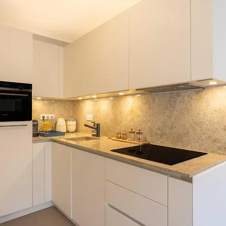 Ac With 1 Bedroom For 4 Guests - Place Des Lices Of Lejlighed