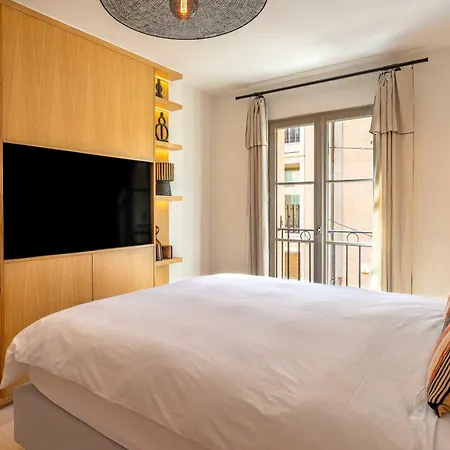 Lejlighed Ac With 1 Bedroom For 4 Guests - Place Des Lices Of *